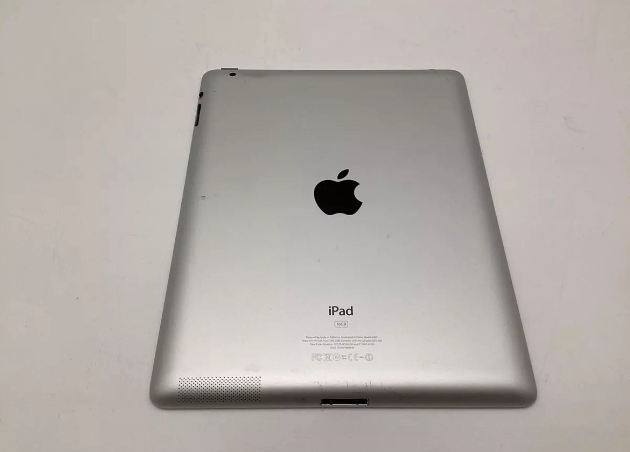 APPLE A1395 iPad 2nd Gen 9.7' 16GB Wi-Fi - MC769LL/A - Black