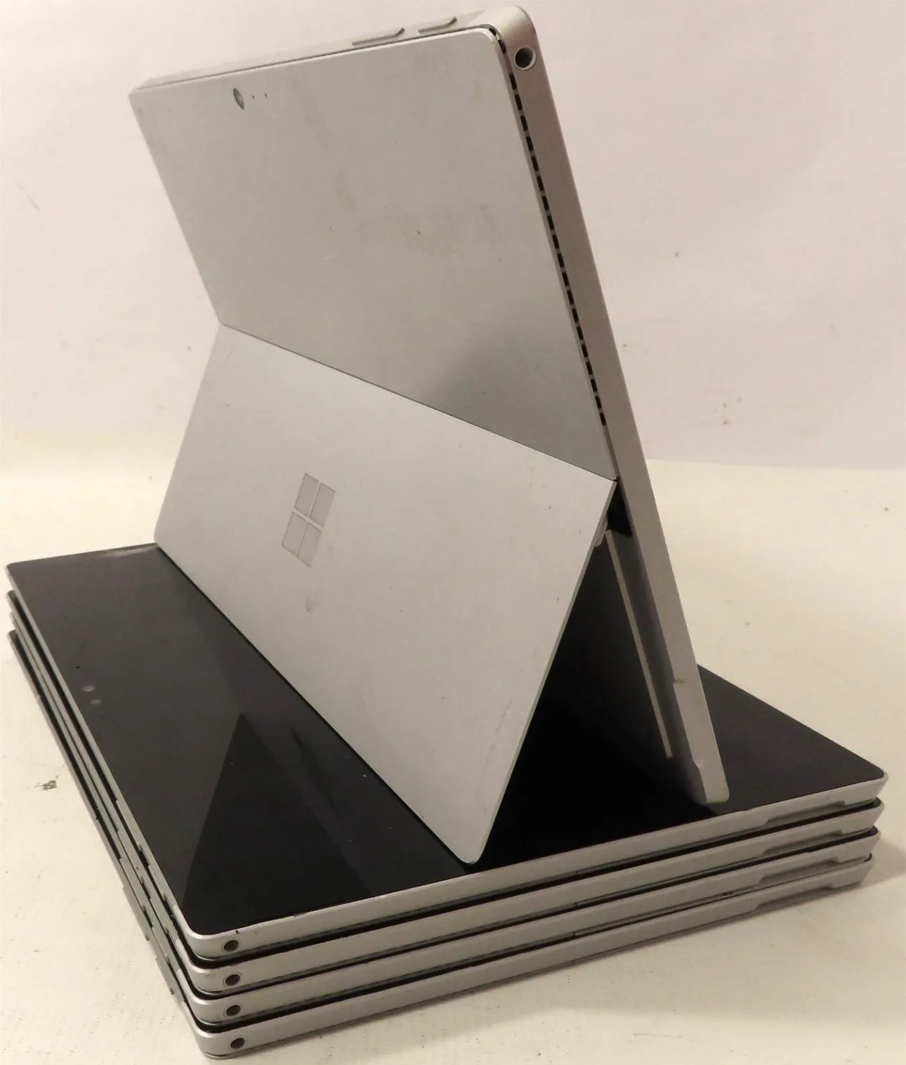 Microsoft Surface Pro 4 1724 - Intel Core i5, 4GB RAM, 128GB SSD, No OS/Crack Glass