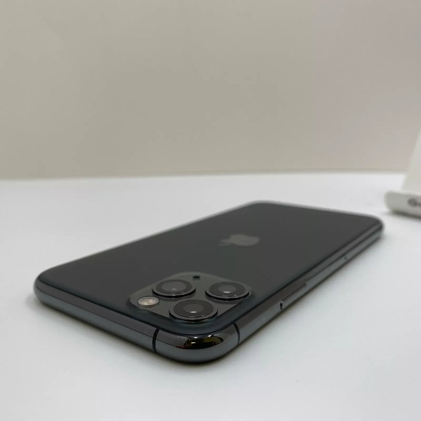 Apple iPhone 11 Pro - 256GB - Space Gray (Unlocked) - Good Condition