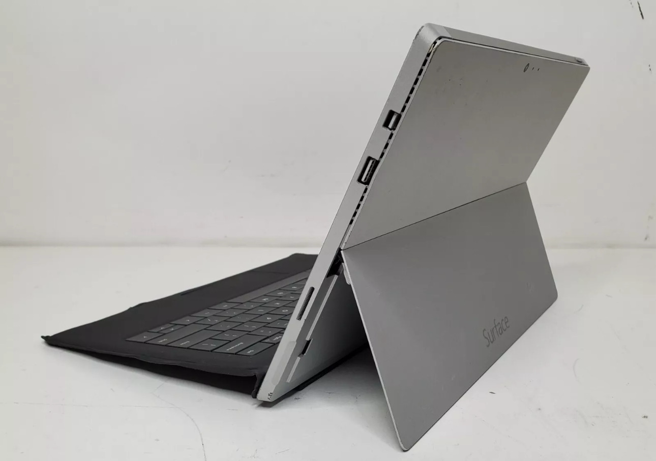 Microsoft Surface Pro 3 - Intel Core i3, 4GB DDR3, 64GB SSD, Windows 10