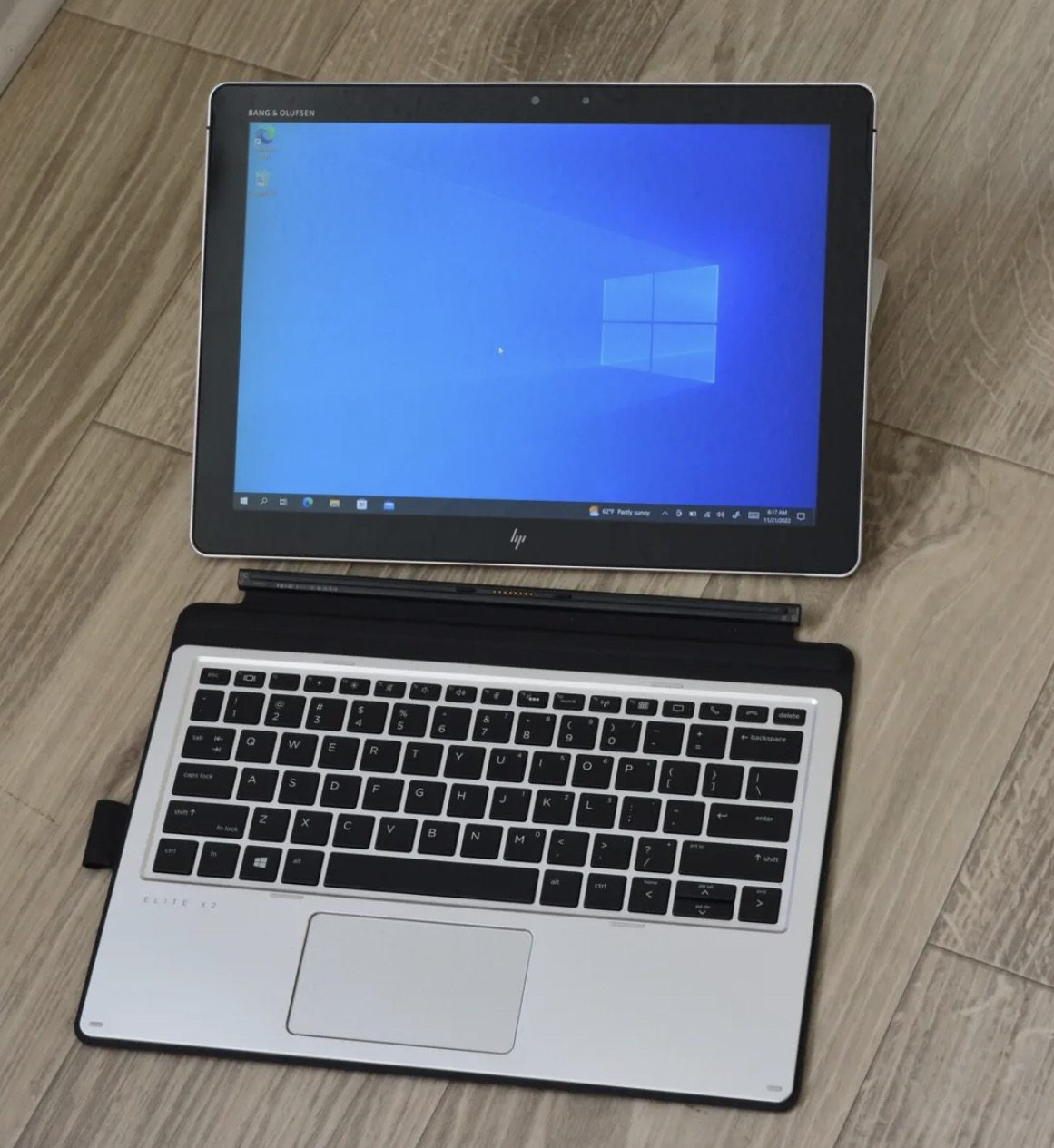 HP Elite x2 1012 G2 2 in 1 12.3 Inch Intel Core M5, 8GB Memory, 256GB SSD