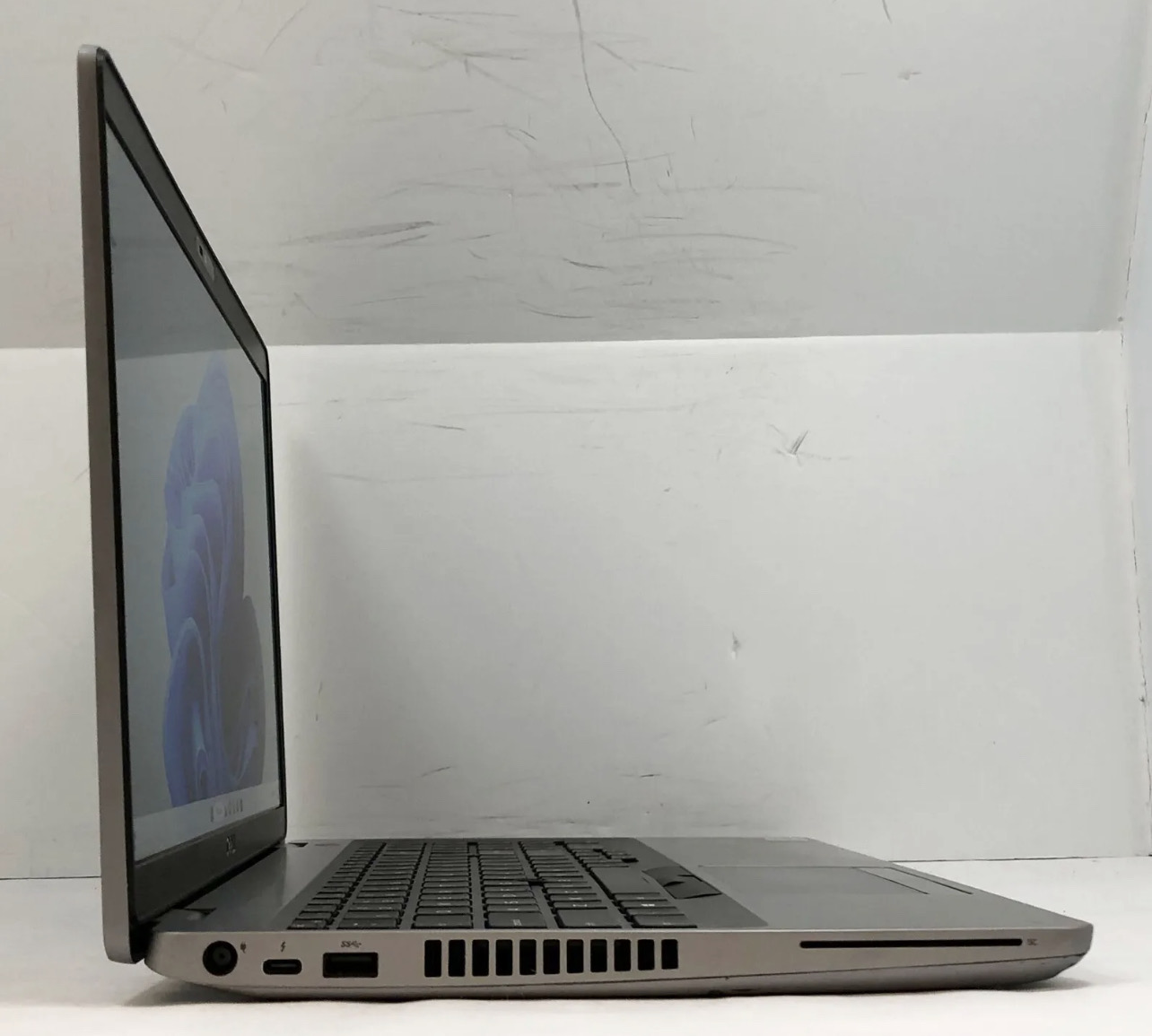 Dell Precision 3551 15.6" Laptop Intel i7-10750H 2.60GHz 32GB RAM 512GB SSD