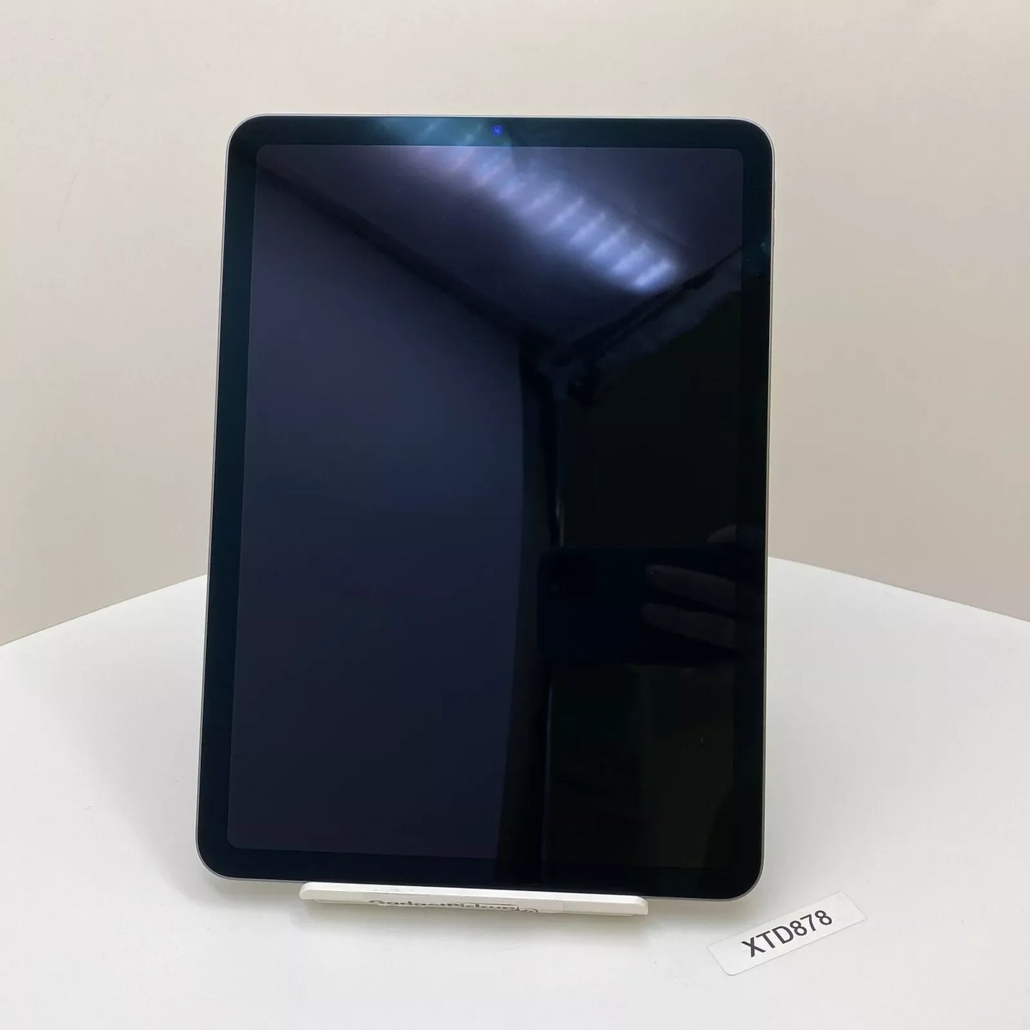 Apple iPad Air 5th Gen. 256GB, Wi-Fi, 10.9" - Space Gray A2588 - Open Box