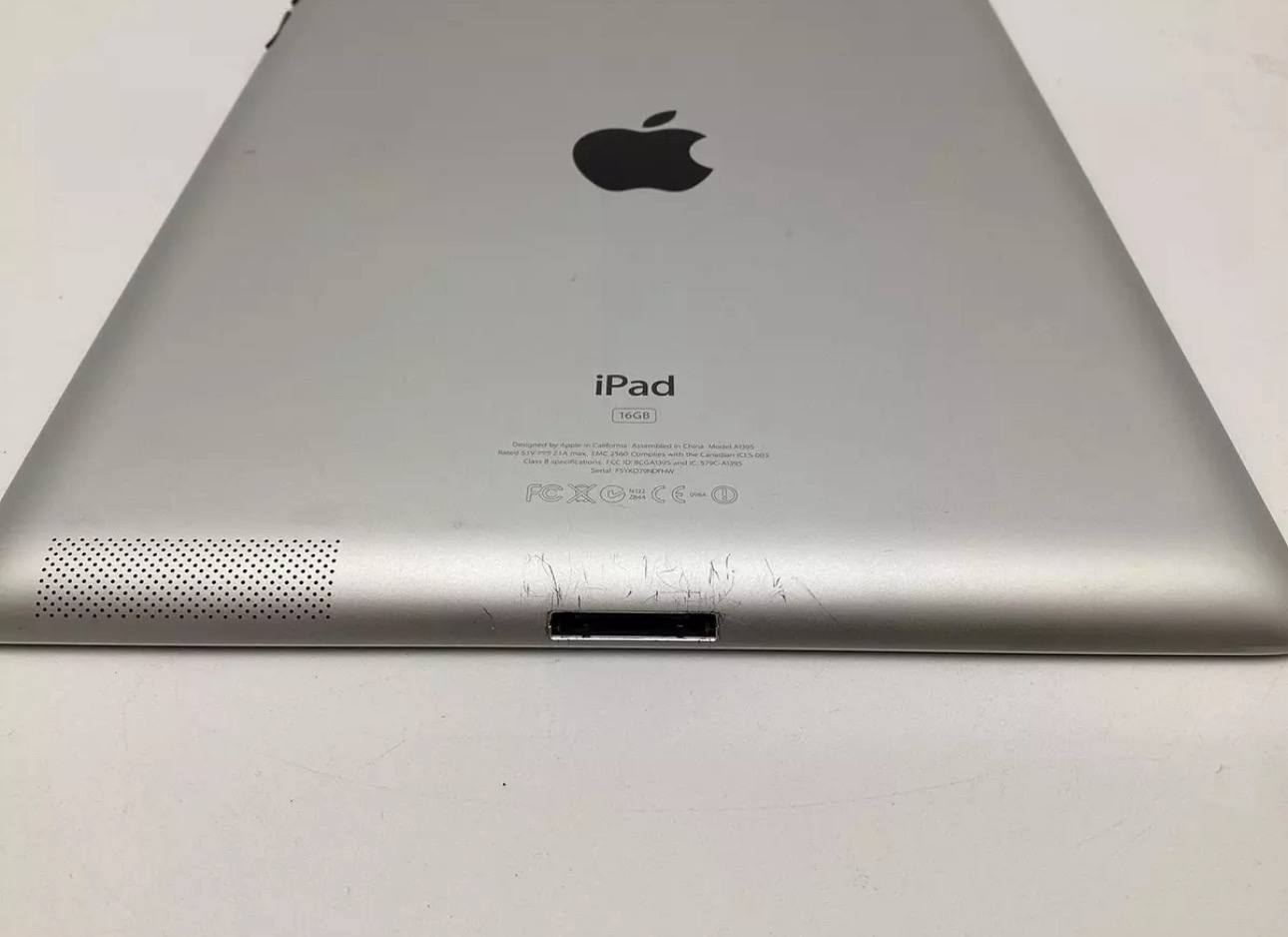 APPLE A1395 iPad 2nd Gen 9.7' 16GB Wi-Fi - MC769LL/A - Black