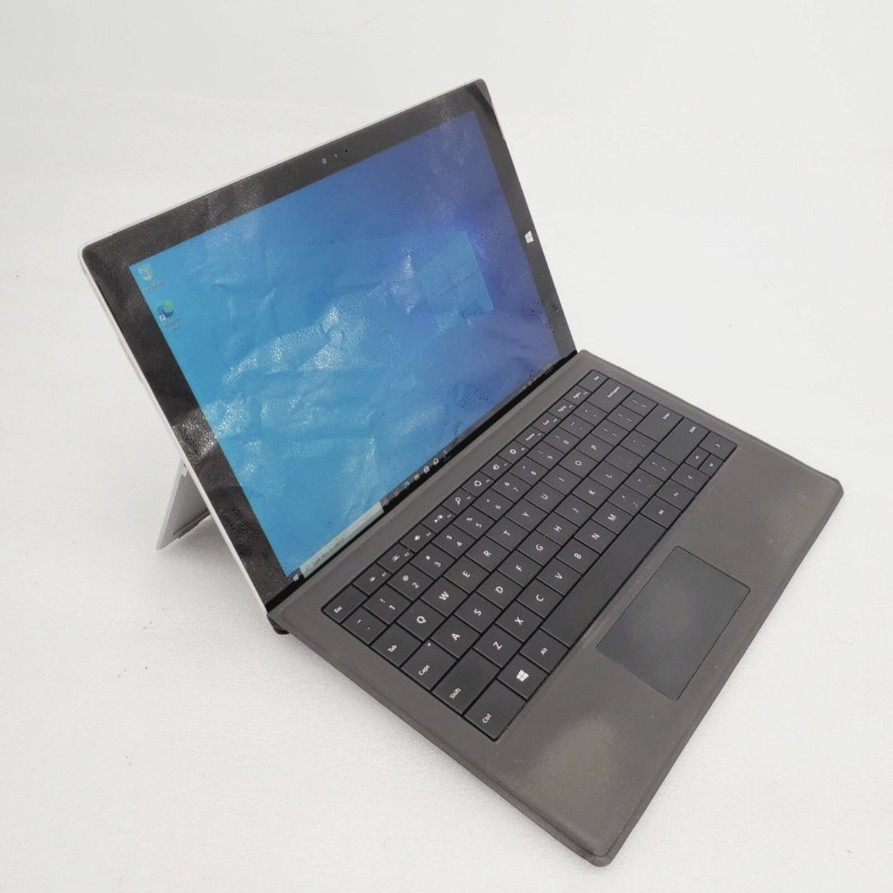 Microsoft Surface Pro 3 12.3 Inch Intel Core i5, 4GB RAM, 128GB SSD, Windows 10