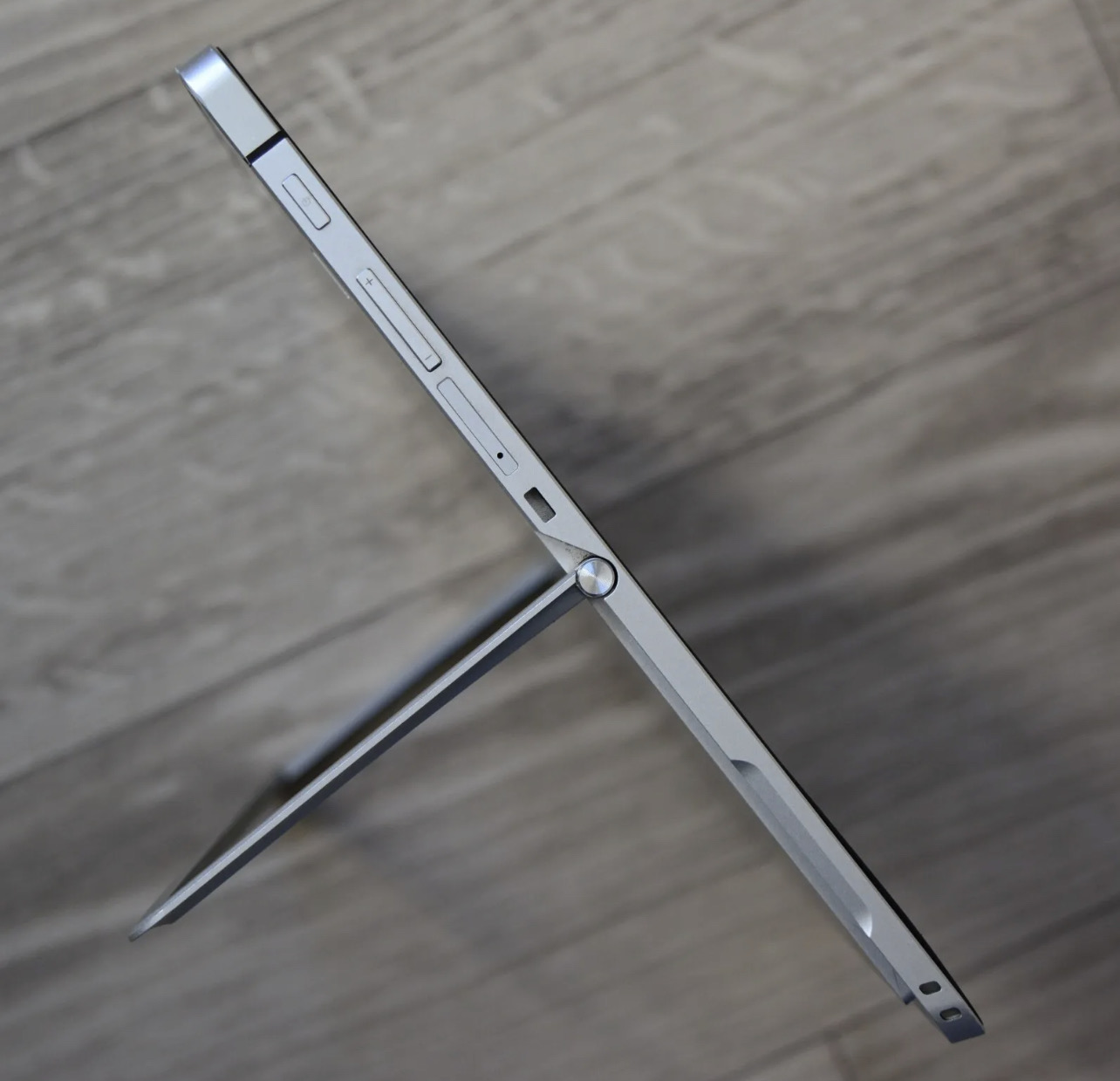 HP Elite x2 1012 G2 2 in 1 12.3 Inch Intel Core M5, 8GB Memory, 256GB SSD