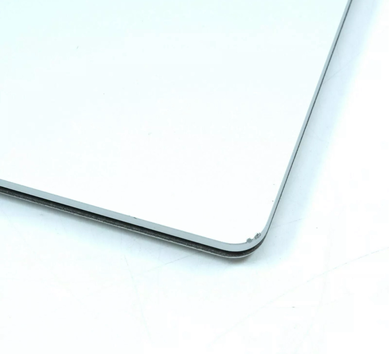 Microsoft Surface Laptop 2 13.5" i5-8350U 8GB RAM 256GB SSD Model 1769 (Good Conditions)