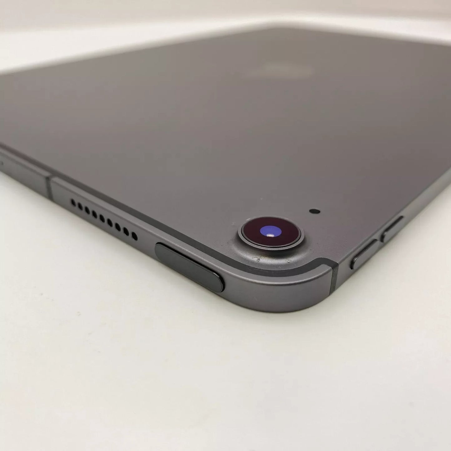 Apple iPad Air 4th Gen 256GB, 10.9 Space Gray (Unlocked) A2324 - Good Condition