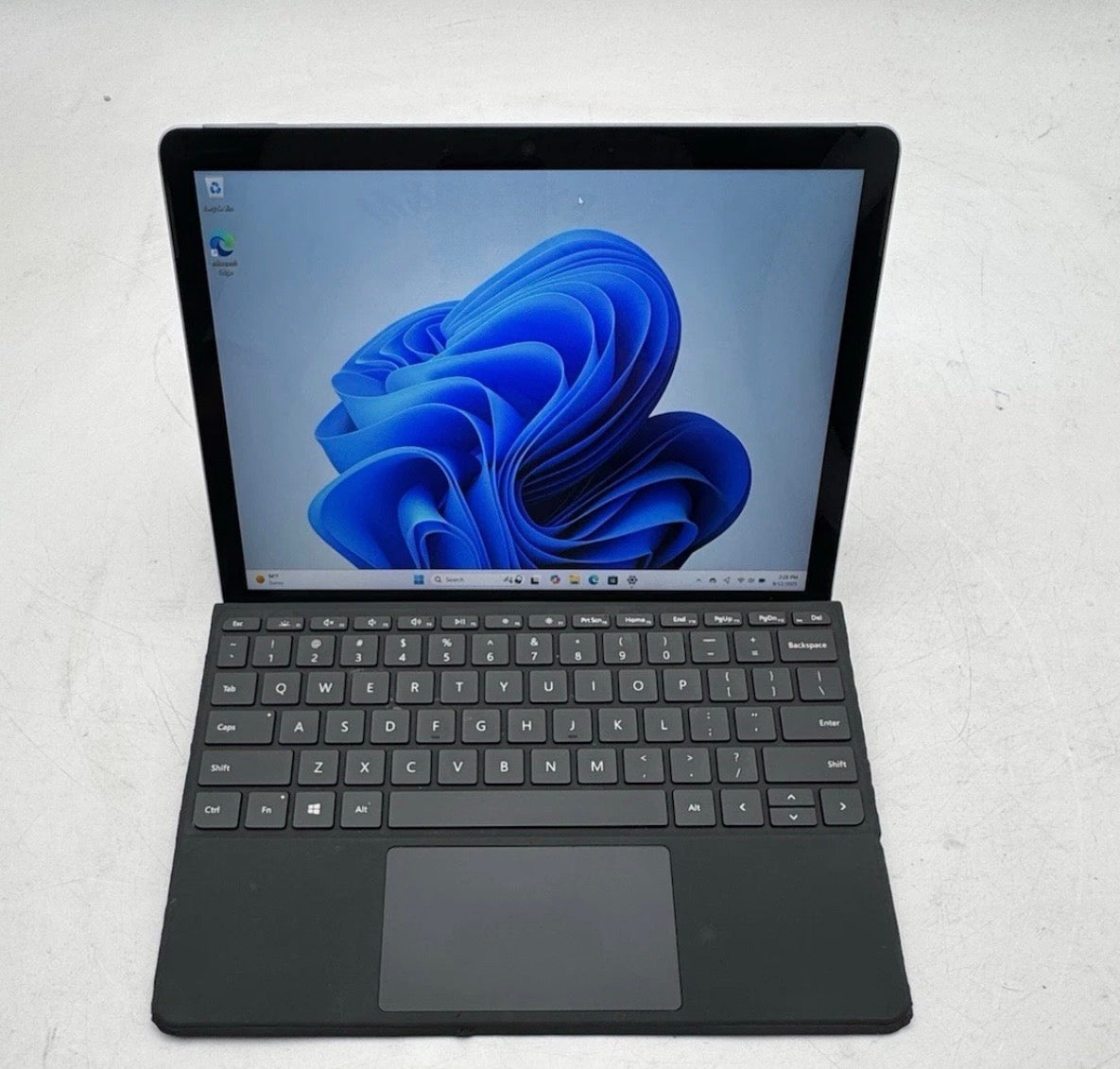 Microsoft Surface Go 2 10.5 inch - Intel Core M3-8100Y 1.10GHz, 8GB RAM, 128GB SSD (used)