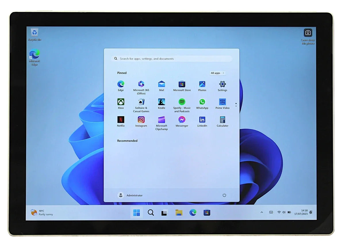 Microsoft Surface Pro 4 Intel Core i5 4GB DDR3 128GB SSD Windows 10 A/B Condition