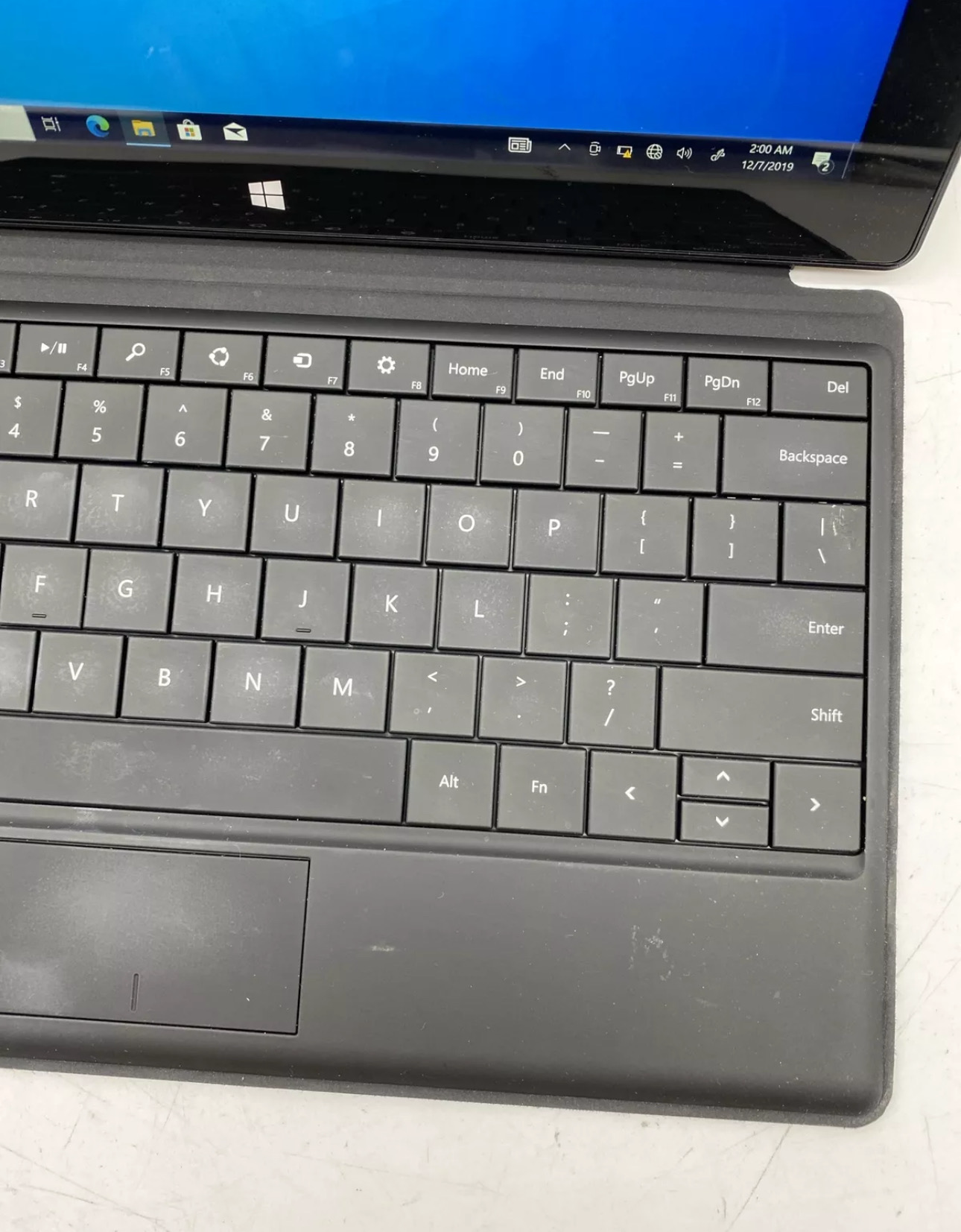 Microsoft Surface Pro 1st (Intel core i5, 4GB Memory, 128GB SSD) windows 10