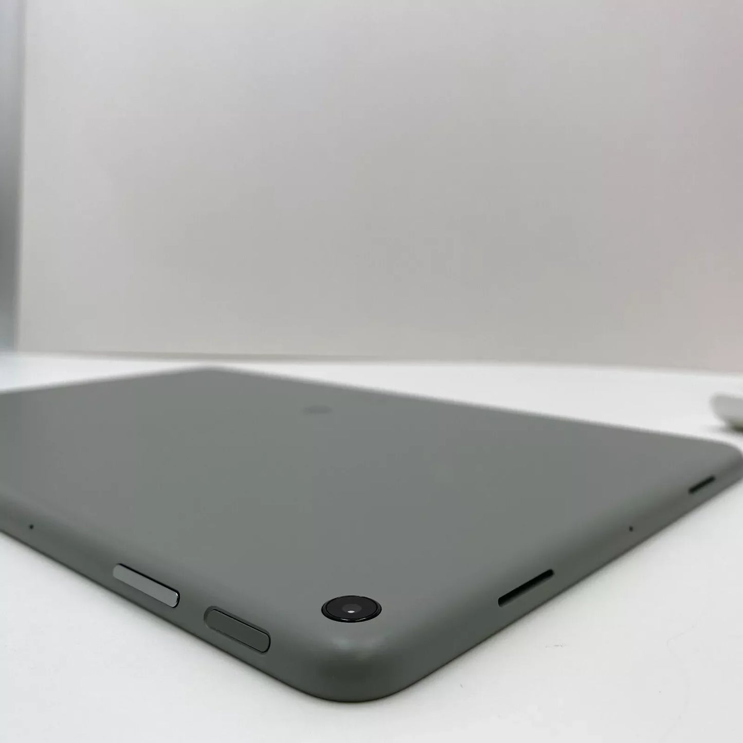 Google Pixel Tablet - 128GB, Wi-Fi, 10.95 - Hazel - Open Box