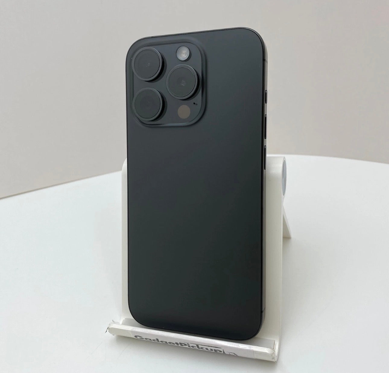 Apple iPhone 15 Pro - 256GB - Black Titanium (Unlocked) - Open Box