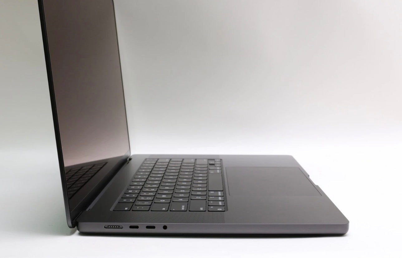 2024, MacBook Pro 16-inch, MX303LL/A, Apple M4 Max, 36GB, 1TB SSD, 32C