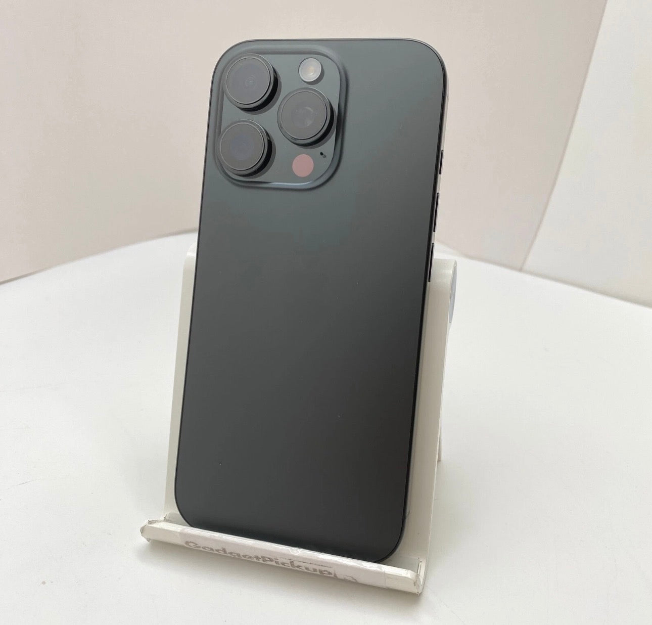 Apple iPhone 16 Pro - 256GB - Black Titanium (Unlocked) - Open Box